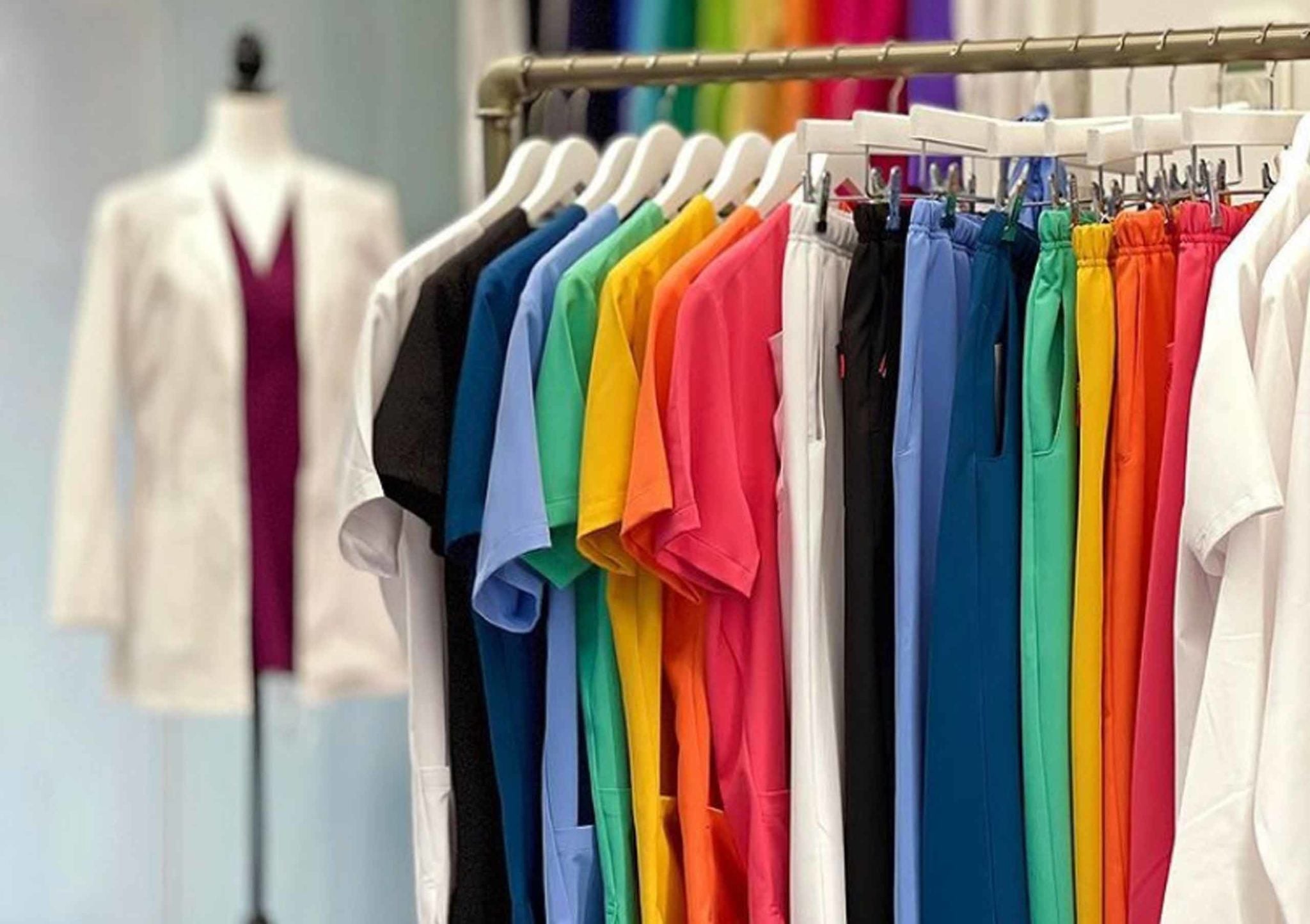 Uniformes sanitarios: conoce su evolución y características