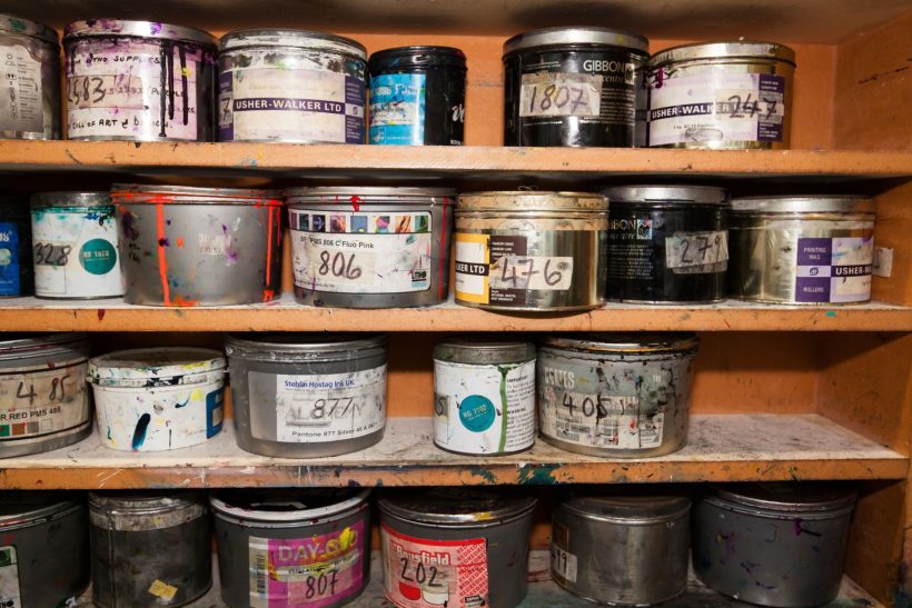 Protegerse de inhalación de pinturas