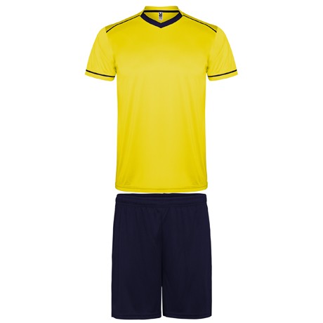 Conjunto desportivo de t-shirt e calça