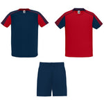 Conjunto desportivo unissexo composto por 2 t-shirts + 1 calça.
