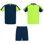 Conjunto desportivo unissexo composto por 2 t-shirts + 1 calça.