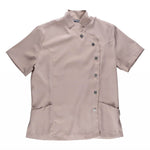 Casaca entallada de manga corta con cuello mao