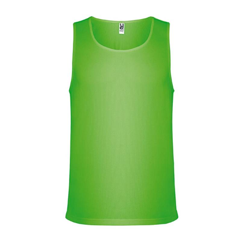 T-shirt desportiva confecionada em tecido microperfurado