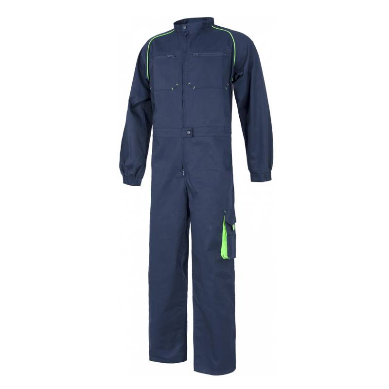 Buzo recto con cuello de tira y detalles combinados.