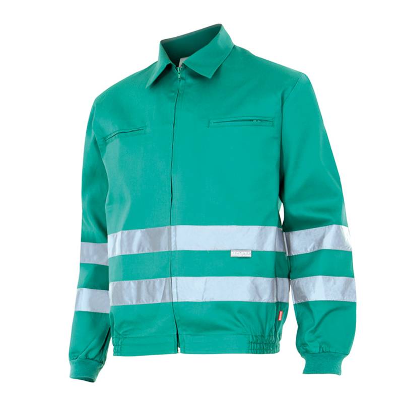 Cazadora con cintas de alta visibilidad