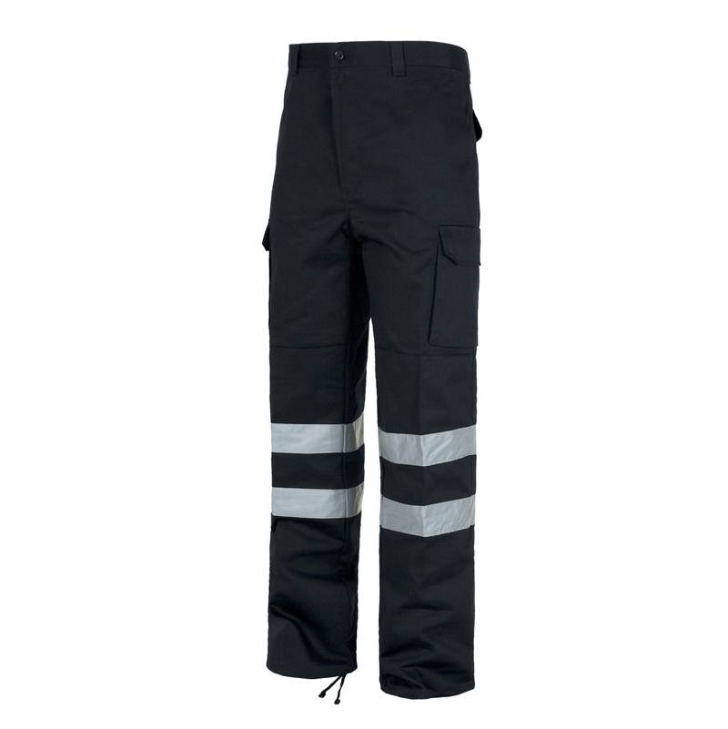 Pantalón multibolsillos, refuerzos en culera y rodillas y dos cintas reflectantes