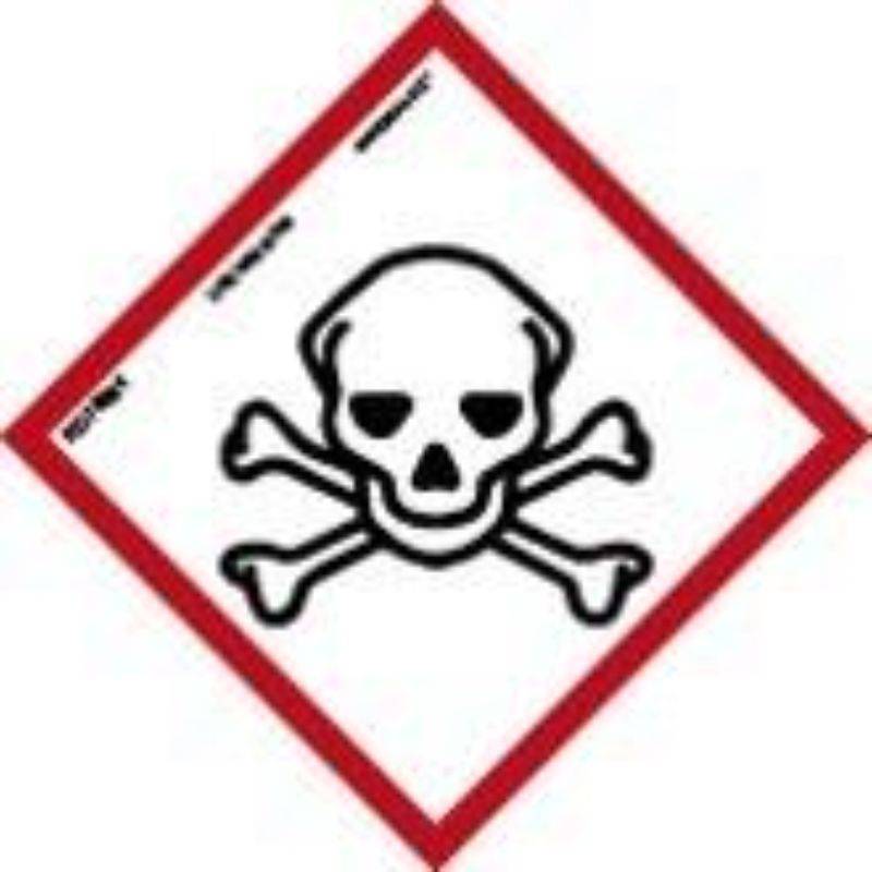 PRODUTO QUÍMICO EM PVC COM SINAL DE TOXICIDADE AGUDA