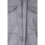 Casaco elástico com vários bolsos