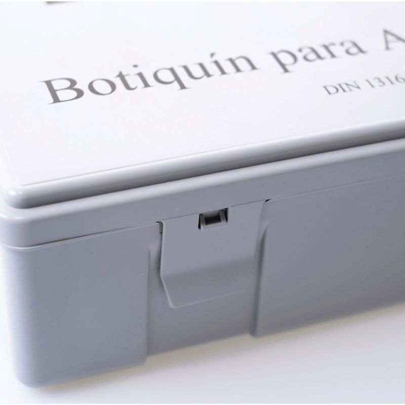Kit de primeiros socorros para automóvel SAFETOP 23015